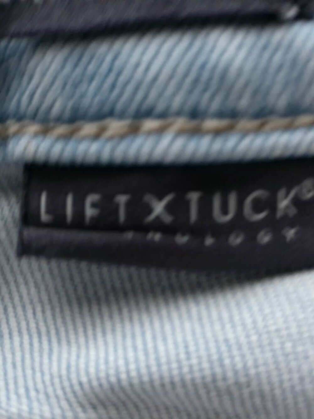 NYDJ NWT 5 Pocket Lift & Tuck Sherri Slim Straight Leg Light Wash Jeans 14 - Picture 6 of 15